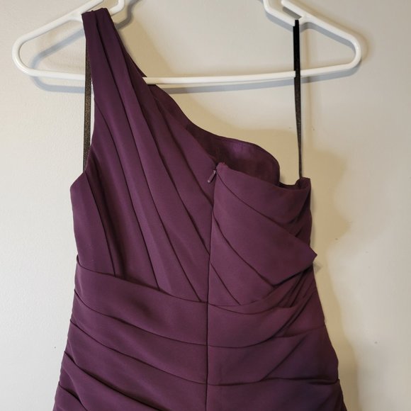 VitShoulder Full Length Purple Gown Says size 6 fits more like a 4 ! - Picture 12 of 15